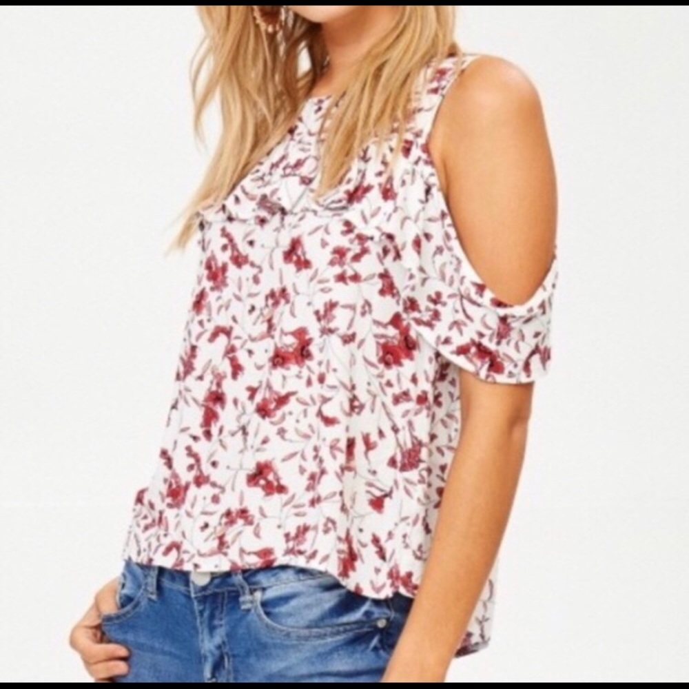 Open shoulder top